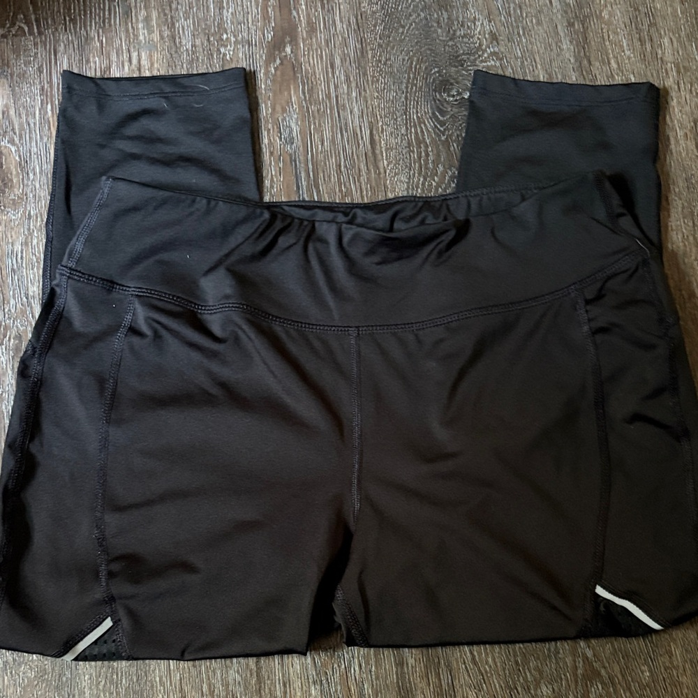 Women’s Capri Leggings